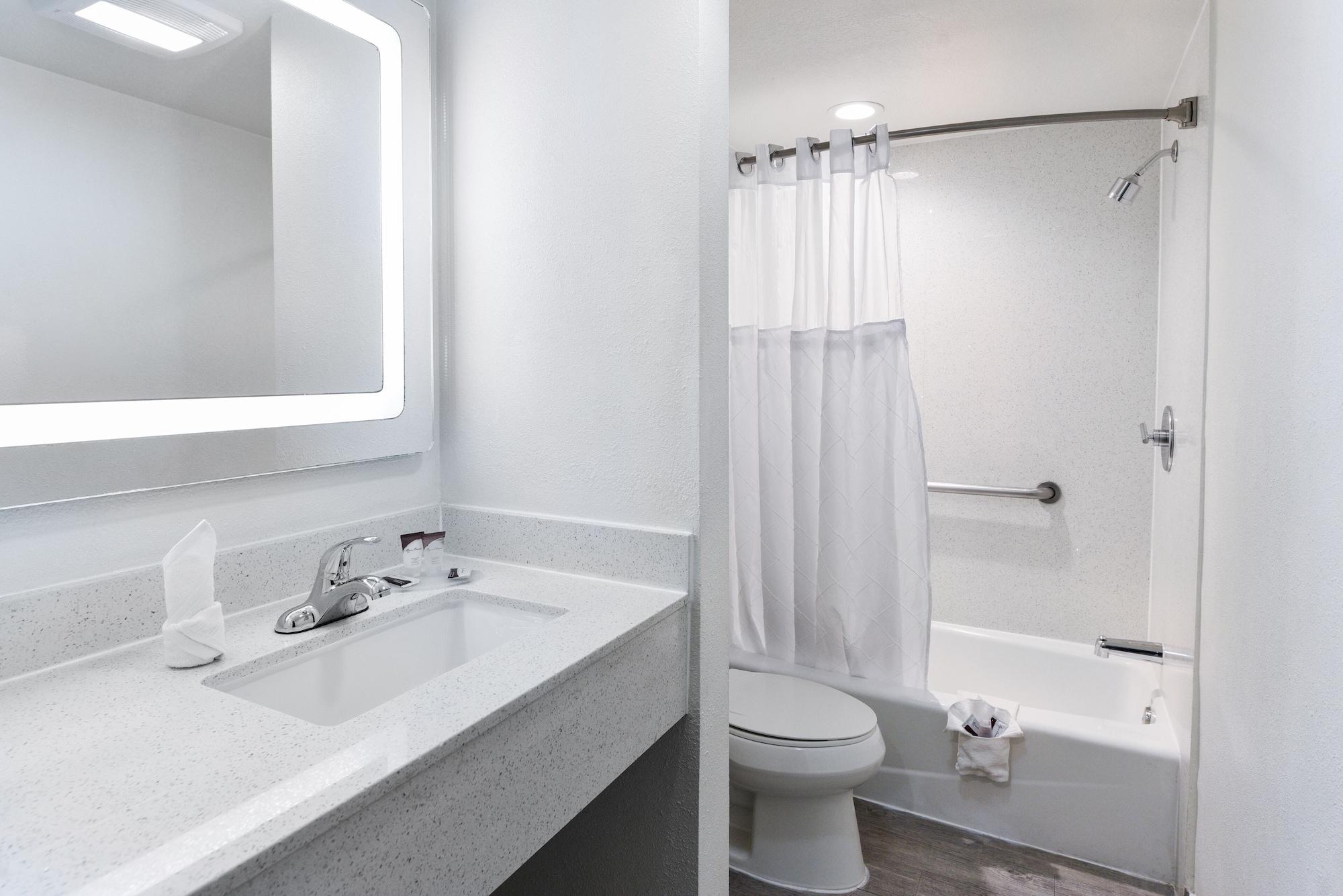 Hollywood Inn Express Lax Inglewood Extérieur photo
